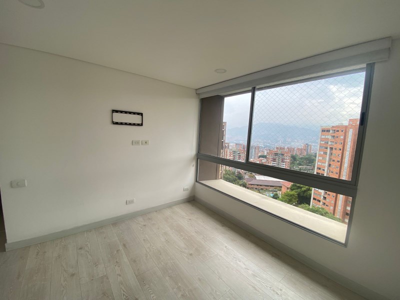 Apartamento en venta en Loma Del Chocho, Envigado · foto 9 de 14