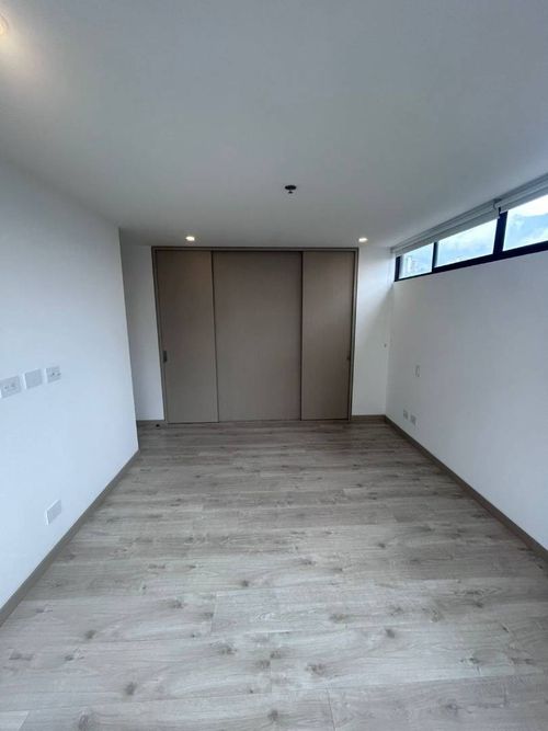 Apartamento de 2 alcobas en arriendo en Altos Del Poblado, Medellín, 78 m² · foto 10 de 24