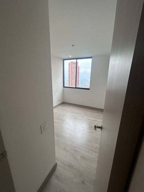 Apartamento de 2 alcobas en arriendo en Altos Del Poblado, Medellín, 78 m² · foto 14 de 24