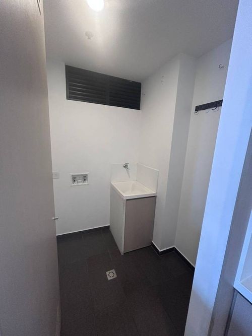 Apartamento de 2 alcobas en arriendo en Altos Del Poblado, Medellín, 78 m² · foto 18 de 24