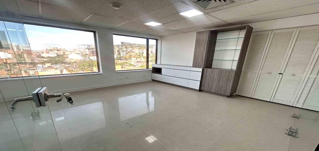Oficina en arriendo en Astorga, Medellín, 103 m² · foto 2 de 8