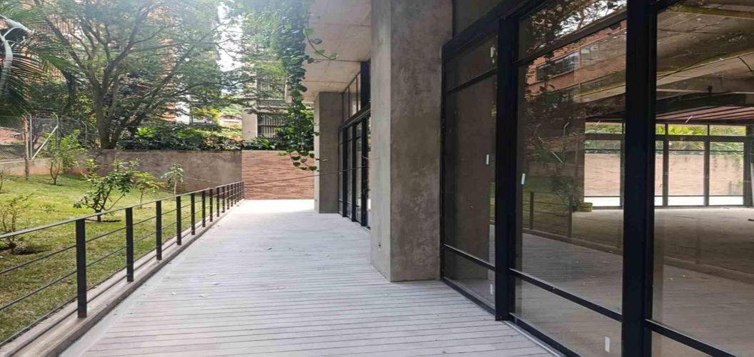 Local en arriendo en Las Lomas, Medellín, 200 m² · foto 4 de 10