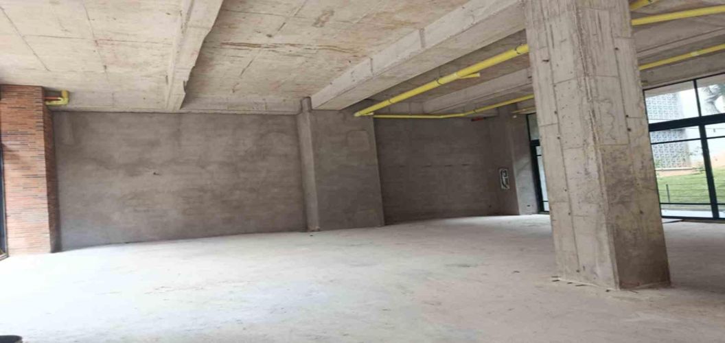 Local en arriendo en Las Lomas, Medellín, 200 m² · foto 5 de 10