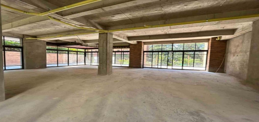 Local en arriendo en Las Lomas, Medellín, 200 m² · foto 8 de 10