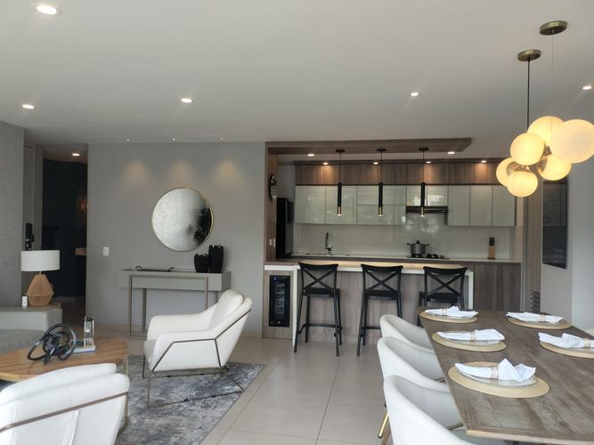 Apartamento de 3 alcobas en venta en El Poblado, Medellín, 135 m² · foto 8 de 18
