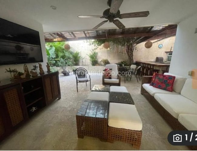 Casa de 3 alcobas en venta en Cr.La Castellana, Barranquilla, 305 m² · foto 2 de 10
