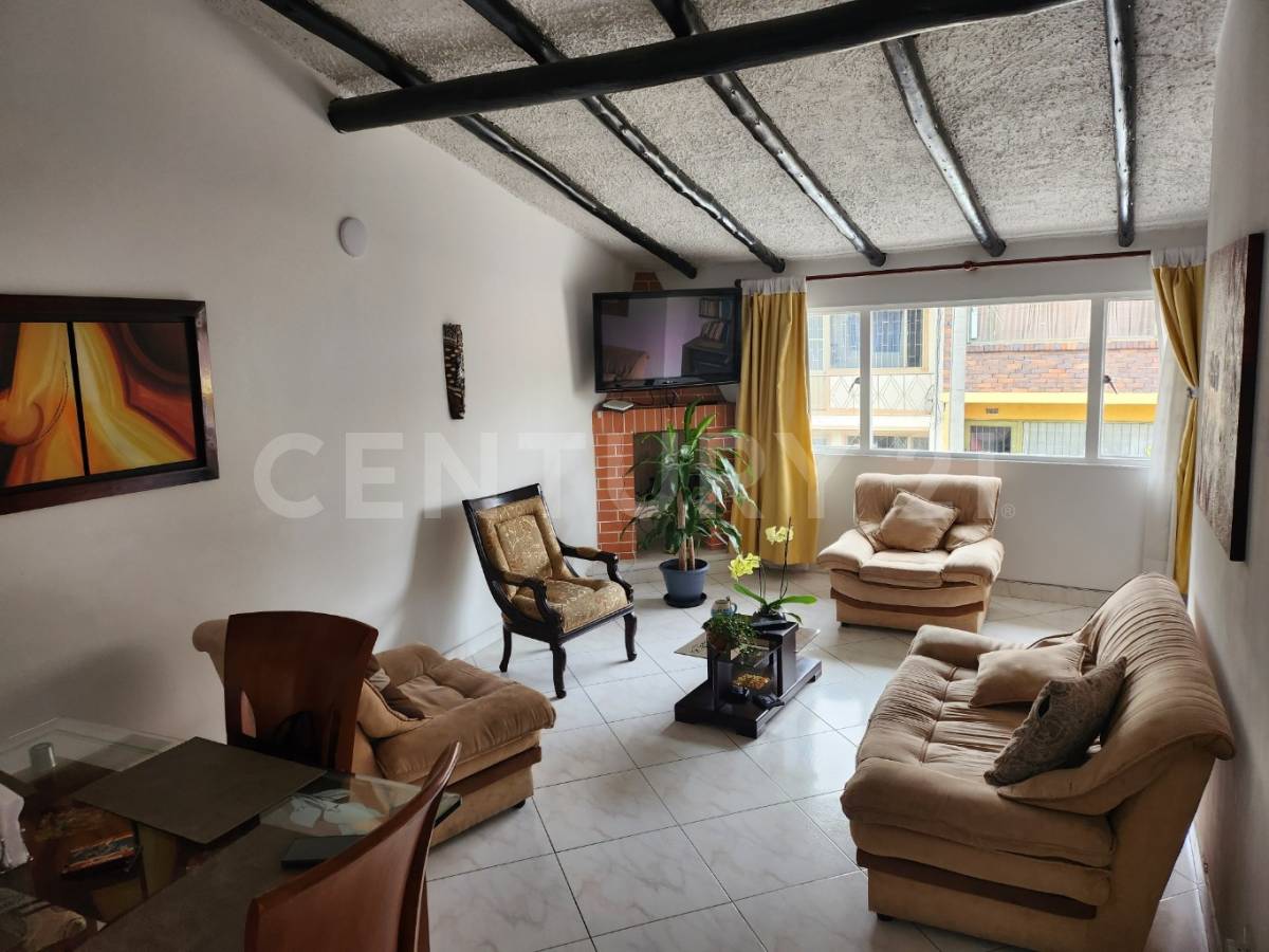 Casa en venta en Santa Lucia, Chía · foto 3 de 19