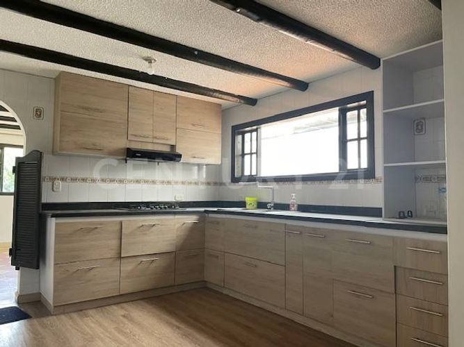 Casa de 4 alcobas en venta en Cota, 186 m² · foto 8 de 24