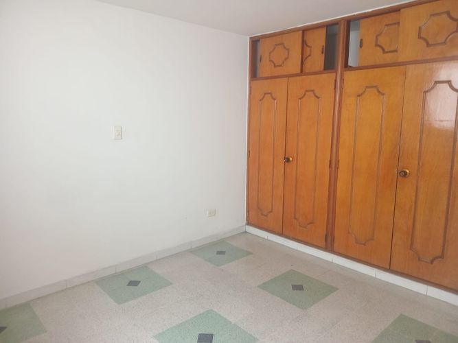 Apartamento de 4 alcobas en arriendo en Suramericana, Medellín, 212 m² · foto 7 de 15