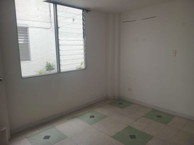 Apartamento de 4 alcobas en arriendo en Suramericana, Medellín, 212 m² · foto 13 de 15