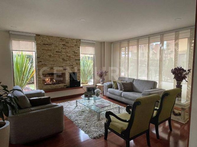 Casa de 4 alcobas en venta en San Jose De Los Nogales, Chía, 332 m² · foto 8 de 24