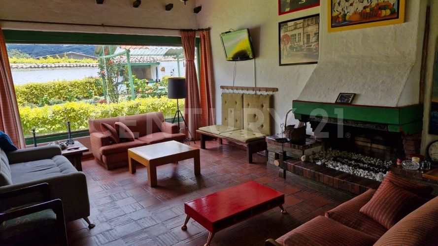 Casa de 3 alcobas en venta en La Balsa, Chía, 200 m² · foto 2 de 19