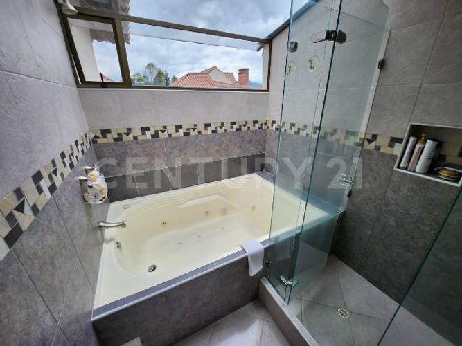 Casa de 3 alcobas en venta en Los Cuervo, Chía, 196 m² · foto 12 de 24