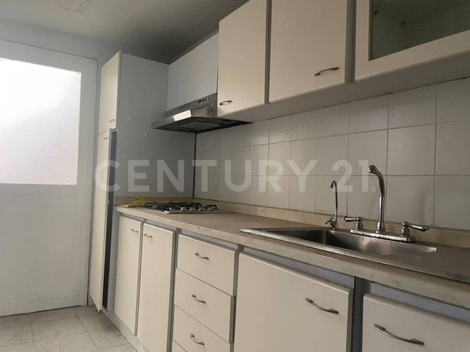 Casa de 4 alcobas en venta en Escuela De Caballeria, Bogotá, 255 m² · foto 7 de 24