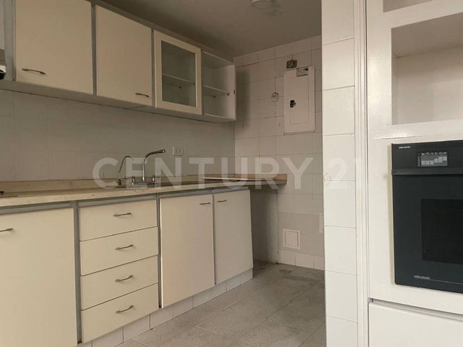 Casa de 4 alcobas en venta en Escuela De Caballeria, Bogotá, 255 m² · foto 9 de 24