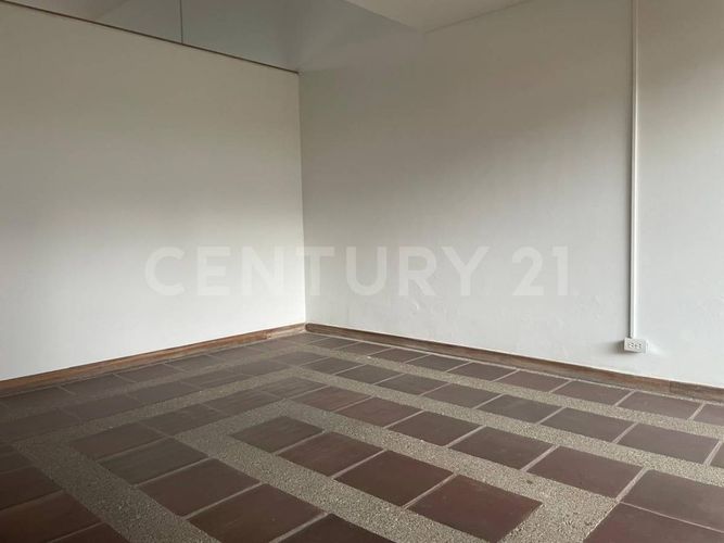 Casa de 4 alcobas en venta en Escuela De Caballeria, Bogotá, 255 m² · foto 10 de 24