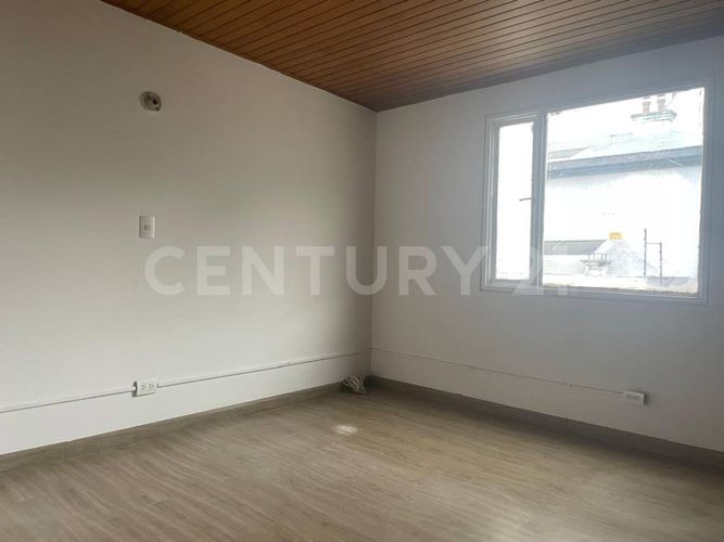 Casa de 4 alcobas en venta en Escuela De Caballeria, Bogotá, 255 m² · foto 16 de 24