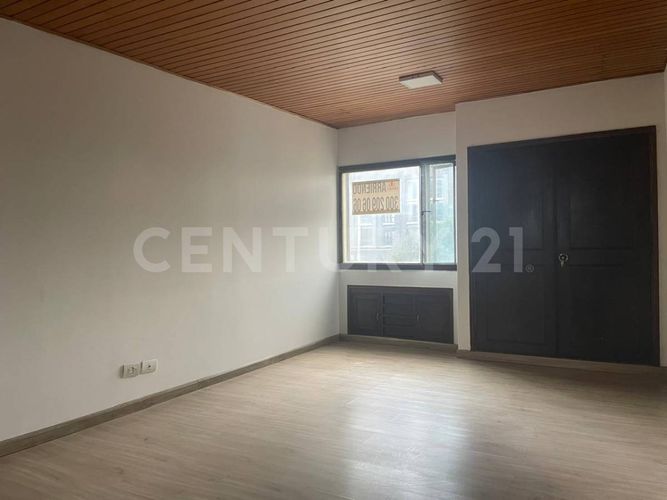 Casa de 4 alcobas en venta en Escuela De Caballeria, Bogotá, 255 m² · foto 17 de 24
