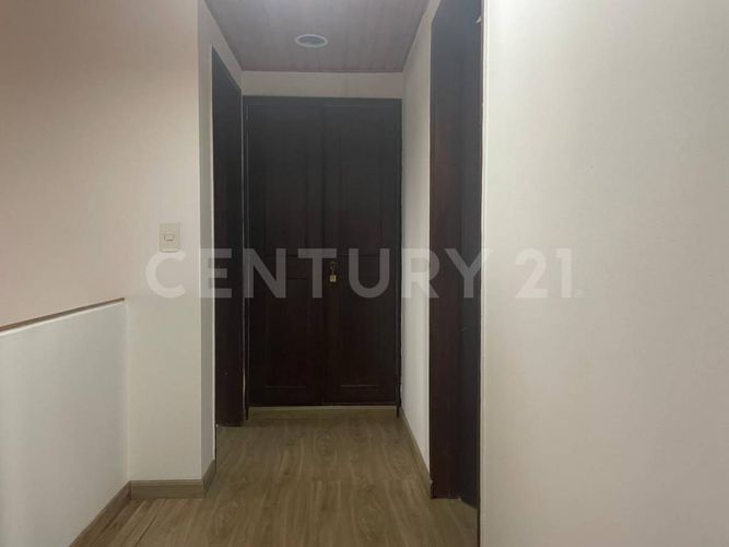 Casa de 4 alcobas en venta en Escuela De Caballeria, Bogotá, 255 m² · foto 21 de 24