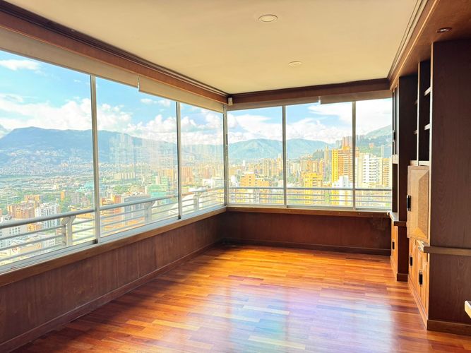 Apartamento de 3 alcobas en arriendo en El Poblado, Medellín, 360 m² · foto 13 de 16