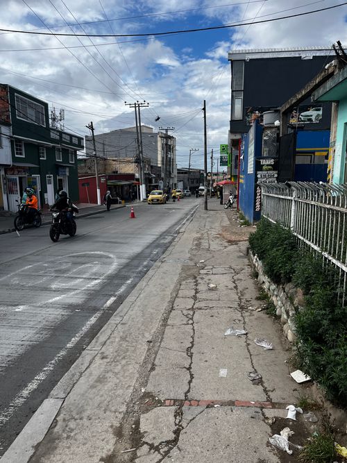 Casa de 4 alcobas en venta en Los Alpes, Bogotá, 650 m² · foto 16 de 17