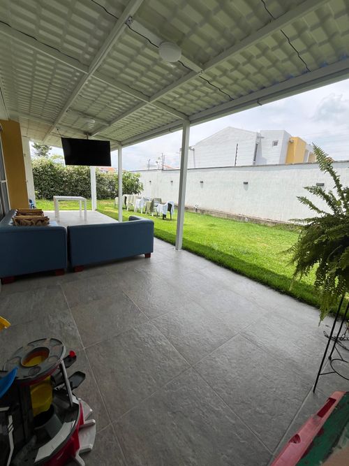 Casa de 4 alcobas en venta en El Castillo, Jamundí, 412 m² · foto 3 de 17