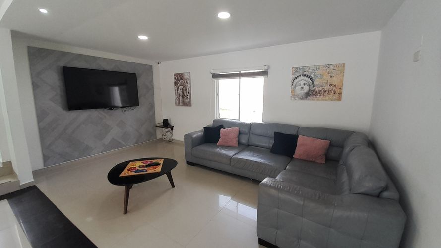 Casa de 5 alcobas en venta en La Mata, Piedecuesta, 400 m² · foto 7 de 24