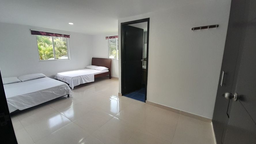 Casa de 5 alcobas en venta en La Mata, Piedecuesta, 400 m² · foto 18 de 24