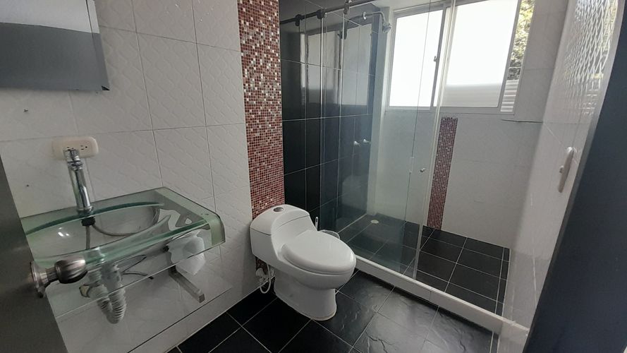 Casa de 5 alcobas en venta en La Mata, Piedecuesta, 400 m² · foto 23 de 24