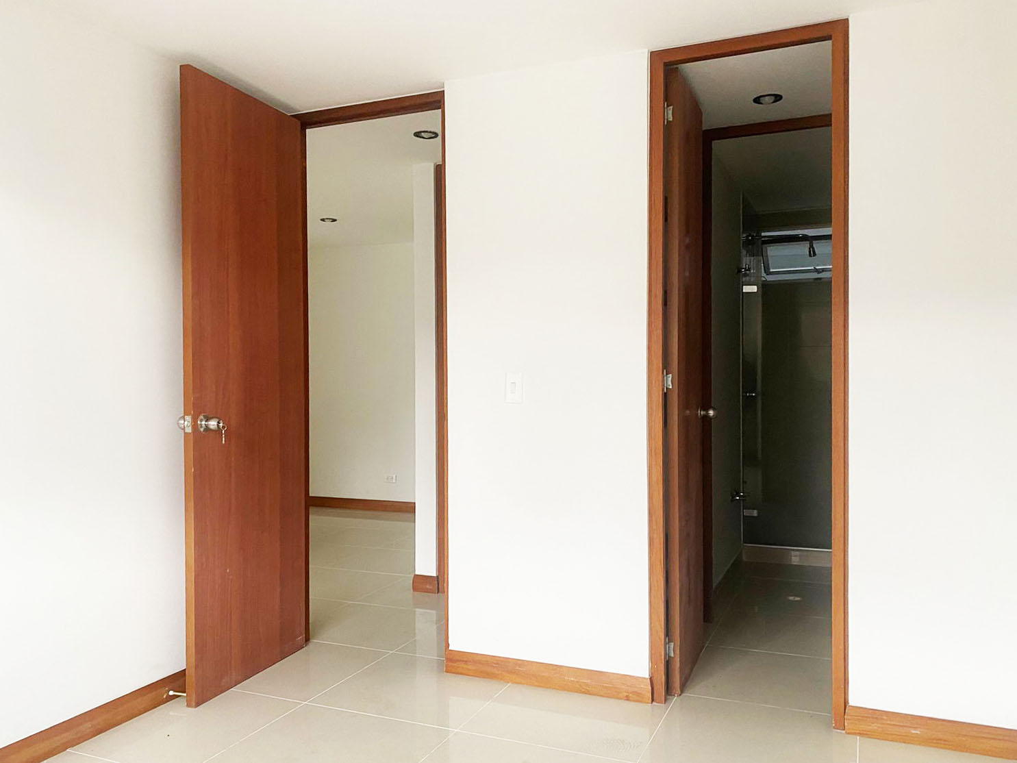 Apartamento en arriendo en Loma El Atravesado, Envigado · foto 3 de 16