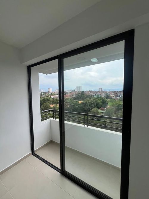 Apartamento de 1 alcoba en venta en Jardines De Coaviconsa, Bucaramanga, 70 m² · foto 3 de 10