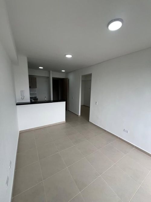 Apartamento de 1 alcoba en venta en Jardines De Coaviconsa, Bucaramanga, 70 m² · foto 4 de 10