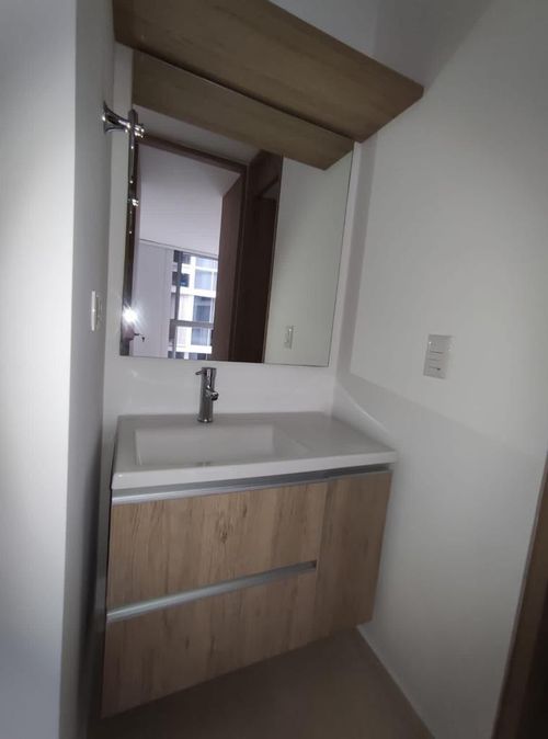 Apartamento de 2 alcobas en venta en San Antonio, Piedecuesta, 50 m² · foto 3 de 8