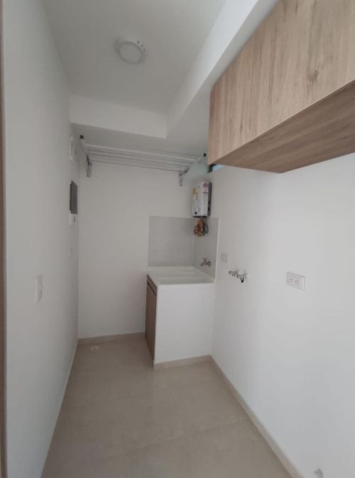 Apartamento de 2 alcobas en venta en San Antonio, Piedecuesta, 50 m² · foto 5 de 8