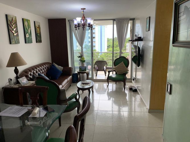 Apartamento de 3 alcobas en venta en Prado Del Sur, Floridablanca, 96 m² · foto 3 de 12