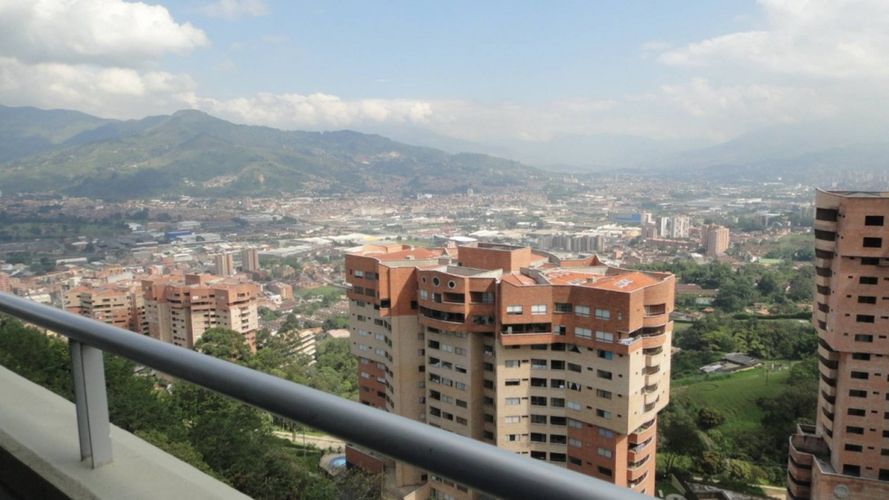 Apartamento de 2 alcobas en venta en Loma De La Doctora, Sabaneta, 108 m² · foto 7 de 21