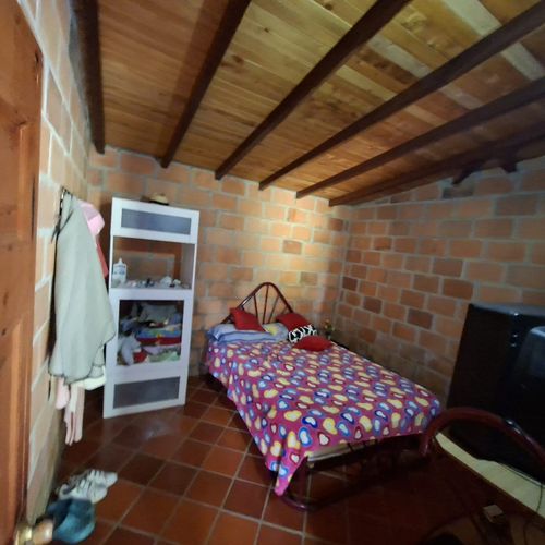 Casa de 6 alcobas en venta en Ruitoque, Floridablanca, 2000 m² · foto 4 de 11