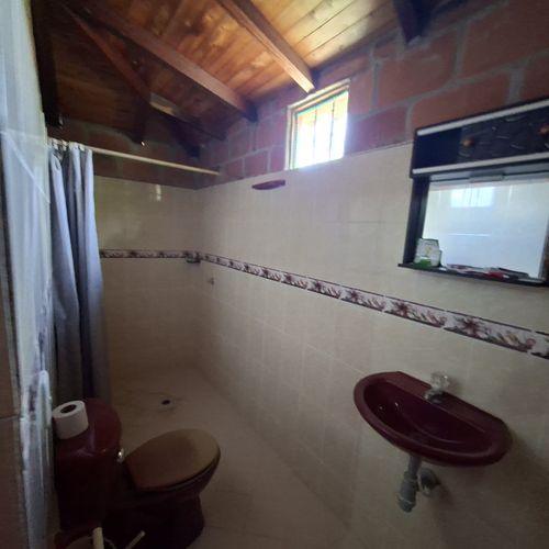 Casa de 6 alcobas en venta en Ruitoque, Floridablanca, 2000 m² · foto 6 de 11