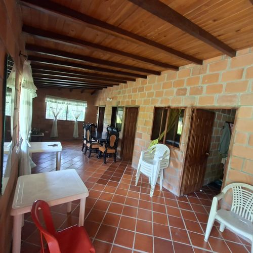 Casa de 6 alcobas en venta en Ruitoque, Floridablanca, 2000 m² · foto 7 de 11