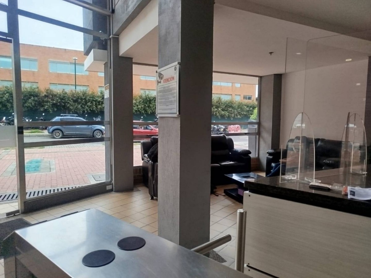 Apartamento en venta en El Redil, Bogotá · foto 4 de 19
