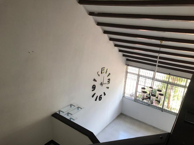 Casa de 4 alcobas en venta en Los Pinos, Bucaramanga, 230 m² · foto 2 de 7