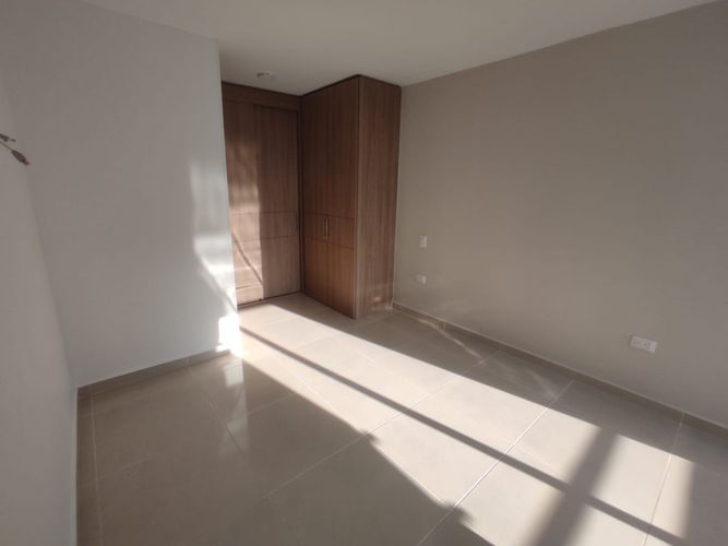 Apartamento de 3 alcobas en venta en Cañaveral, Floridablanca, 80 m² · foto 6 de 12