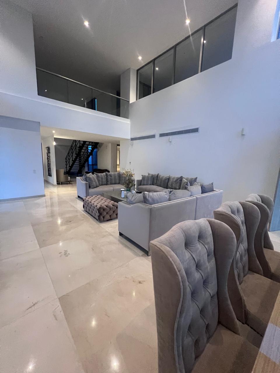 Apartamento en venta en Lagos Del Caujaral, Atlántico · foto 3 de 23
