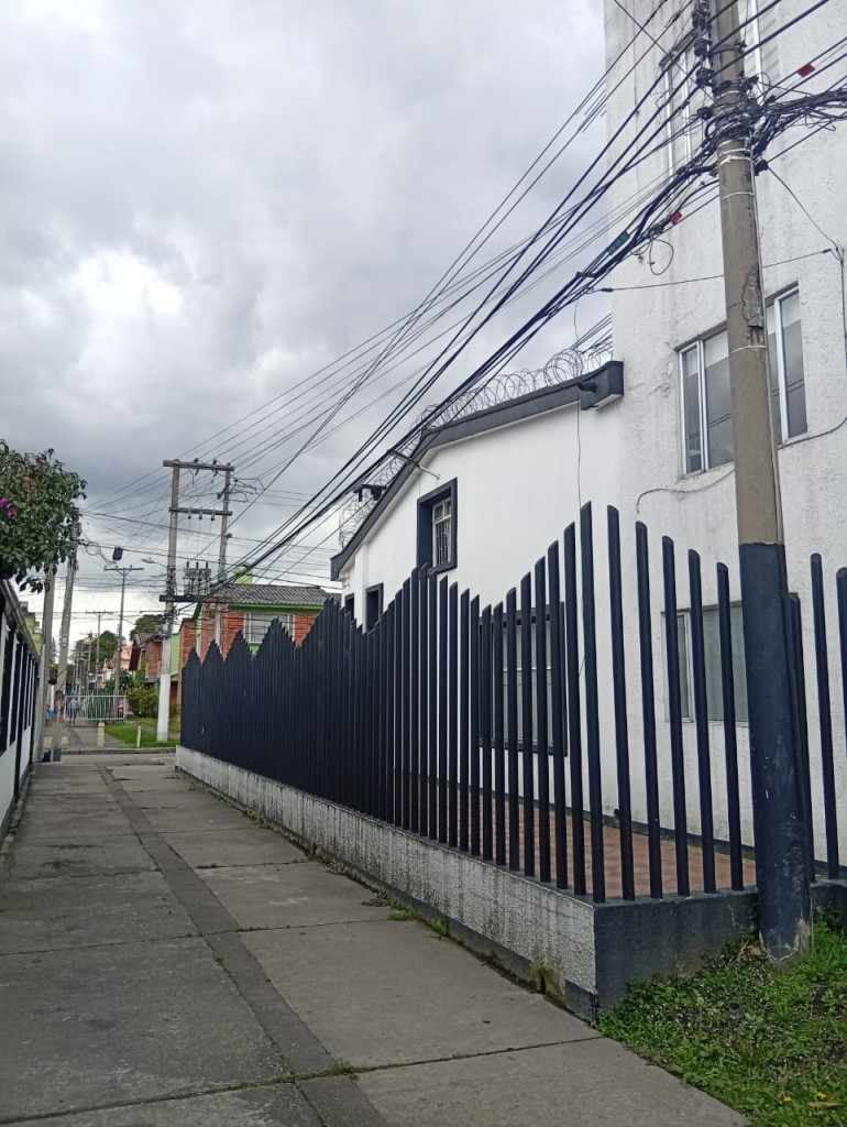 Carrera 70C no. 50-08 - Photo 1