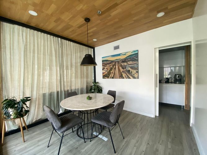 Oficina en arriendo en El Poblado, Medellín, 200 m² · foto 7 de 9