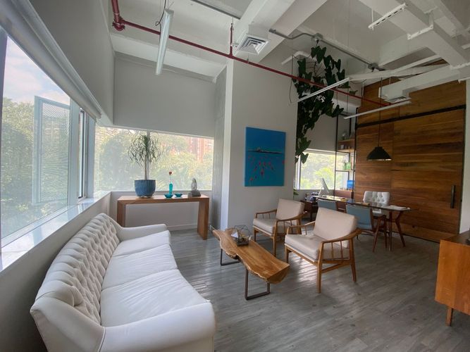 Oficina en arriendo en El Poblado, Medellín, 200 m² · foto 8 de 9