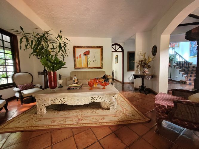 Casa de 5 alcobas en venta en Ciudad Jardin, Cali, 344 m² · foto 12 de 24