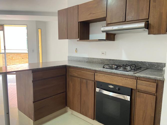 Apartamento de 3 alcobas en arriendo en Vegas De La Doctora, Sabaneta, 99 m² · foto 4 de 16