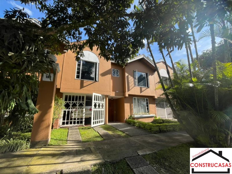 Casa en Venta en Loma del Escobero, Envigado