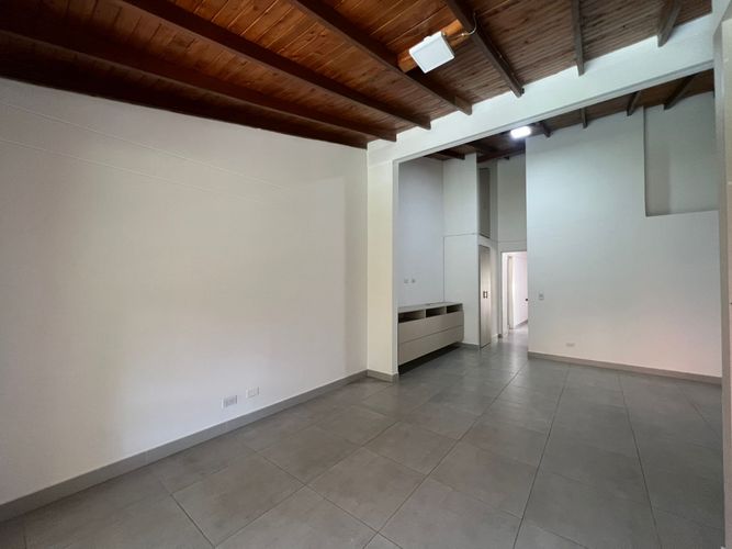 Casa de 3 alcobas en venta en Los Almendros, Envigado, 134 m² · foto 3 de 14